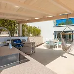 בית נופש Pet Friendly In With Sauna