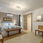 Pet Friendly In With Sauna בית נופש ראבני