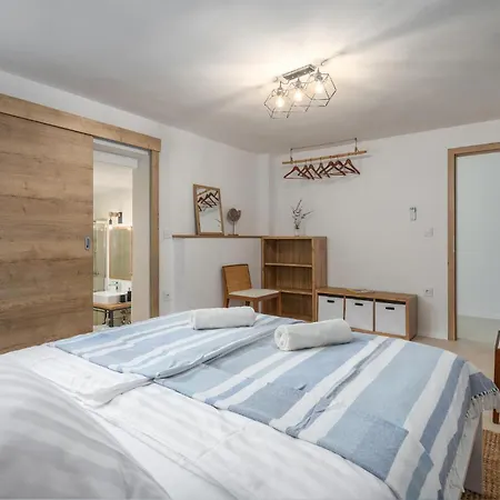 Pet Friendly In With Sauna *