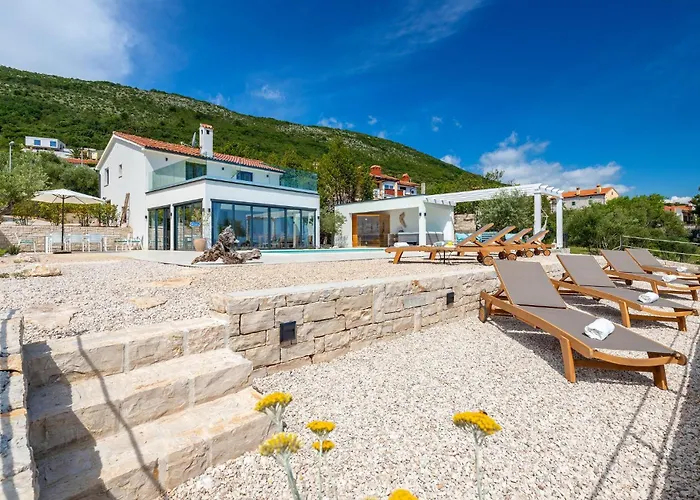 Luxurious In With Sauna Дом отдыха *