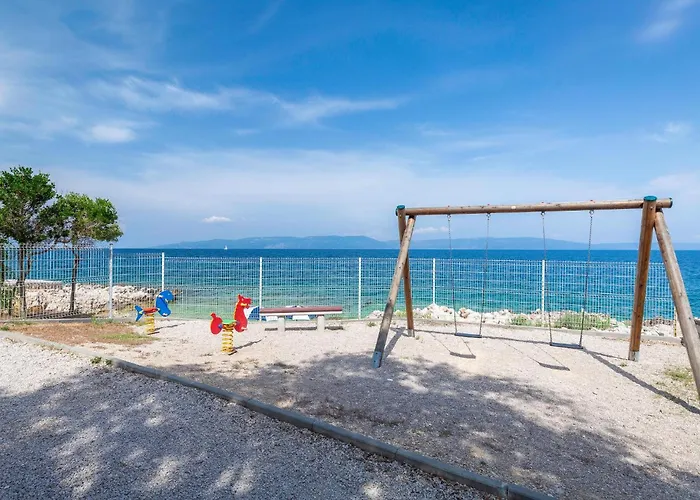 Luxurious In With Sauna Дом отдыха Равни