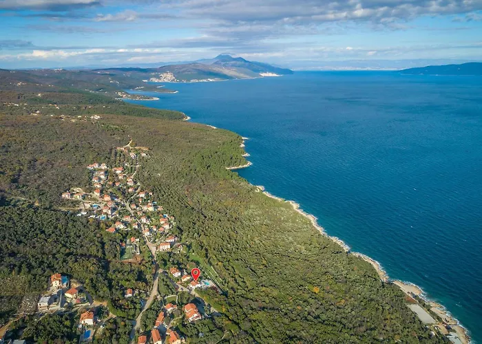 Luxurious In With Sauna Nyaraló Ravni